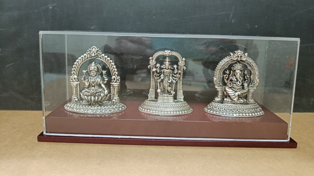 Acrylic creative work by RR Creations Mysuru - 11